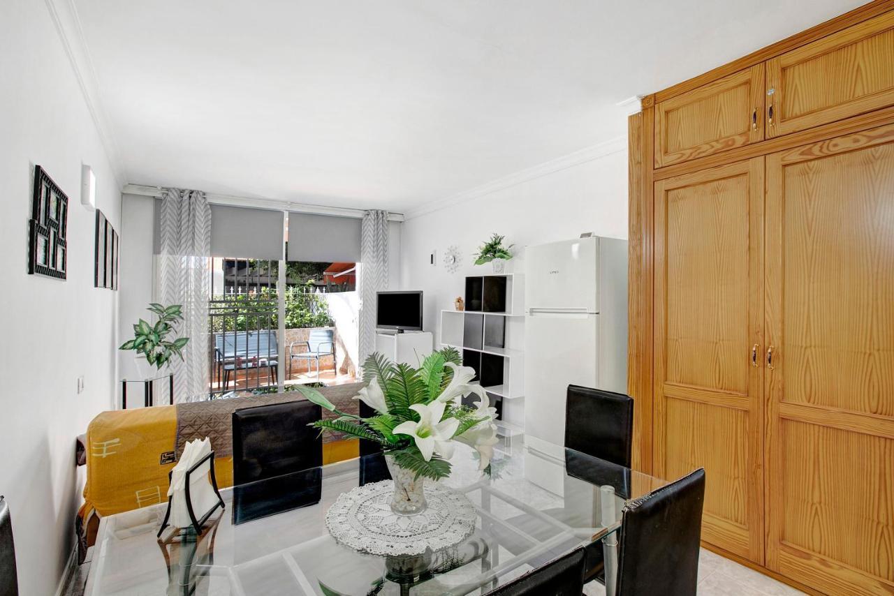 Apartamento Mertxe Арона Екстериор снимка