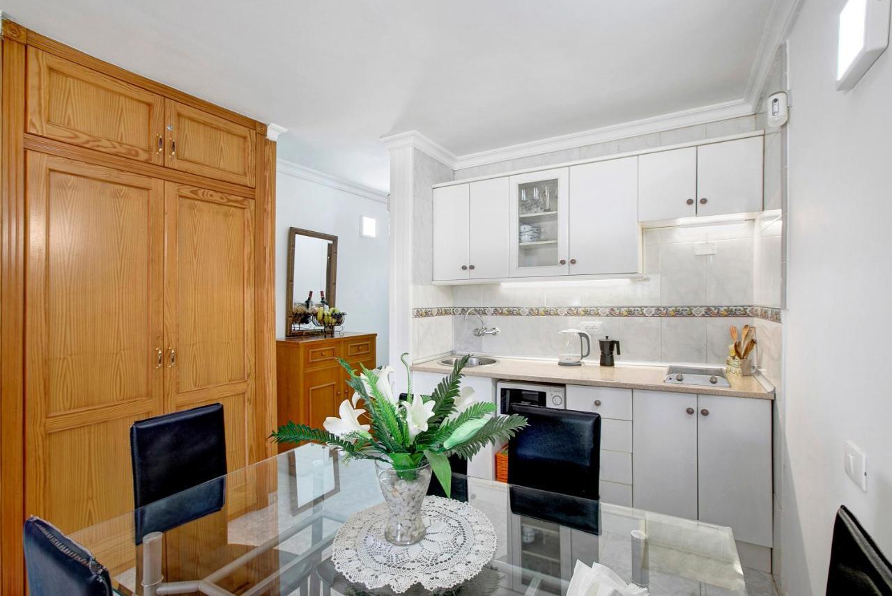 Apartamento Mertxe Арона Екстериор снимка